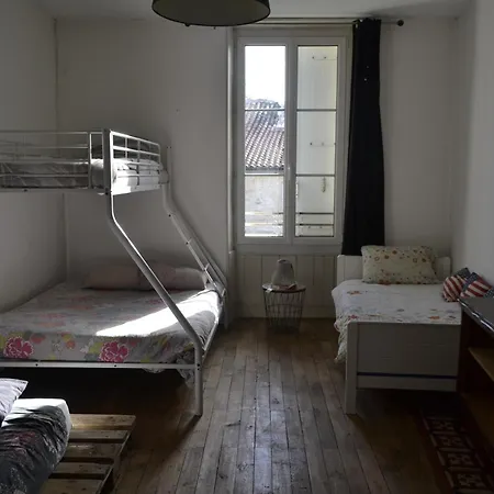 Grande Familliale Pour 4 A 5 Personnes Bed & Breakfast